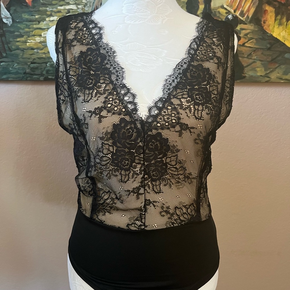 Bodysuit s m can fit